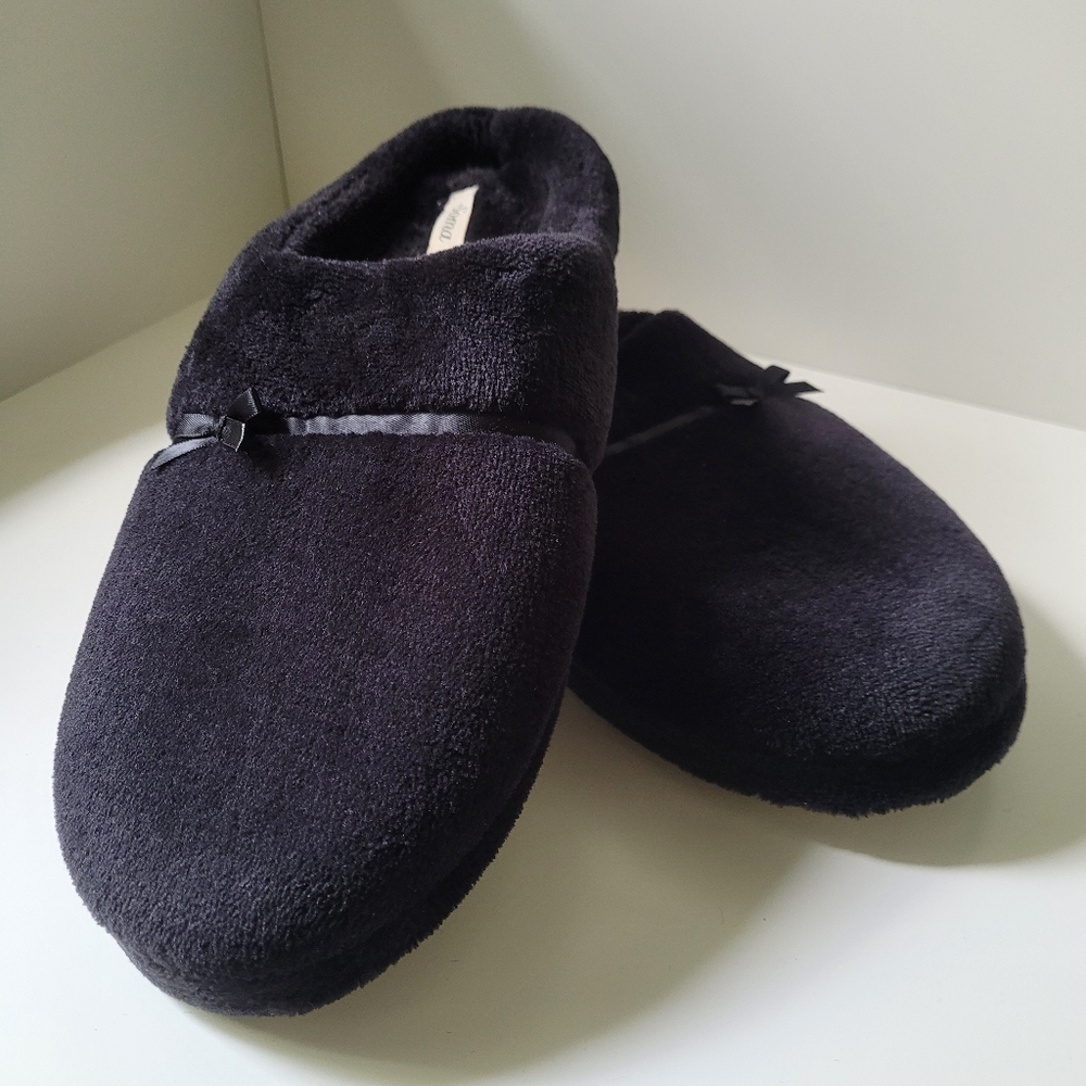 Soma | Black | Plush Slipper/ House Shoe |  | NWOT